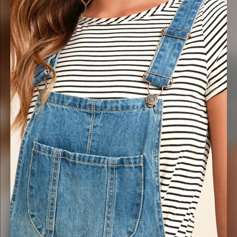 NWT Medium Wash Distressed Denim Overalls - Picture 5 of 6